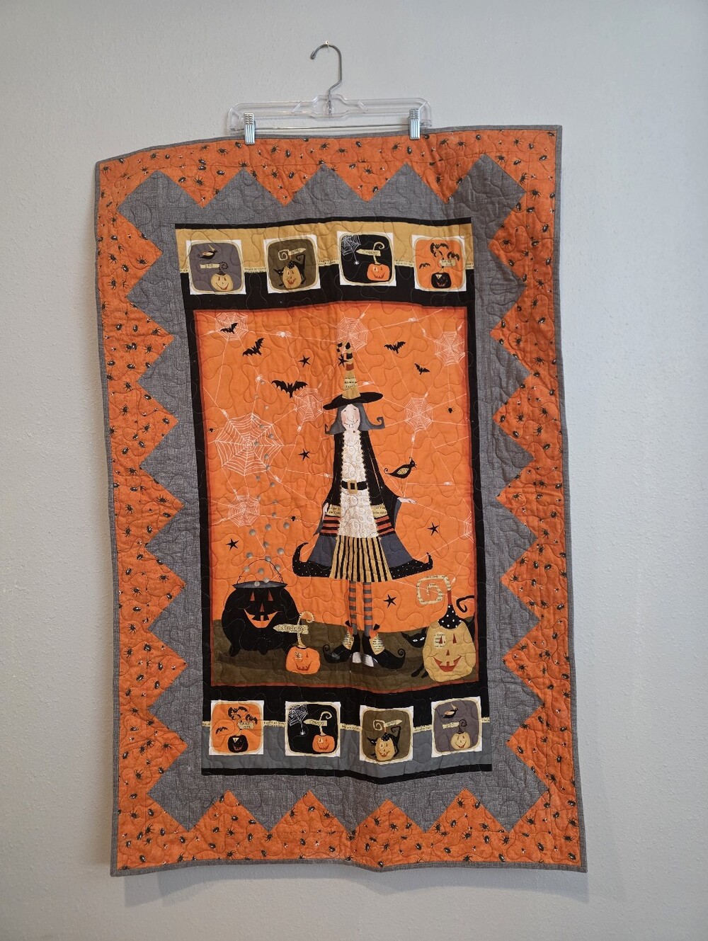 Vintage Custom Handmade Halloween Quilt Wall Flag - Witch & Jack-O'-Lantern
